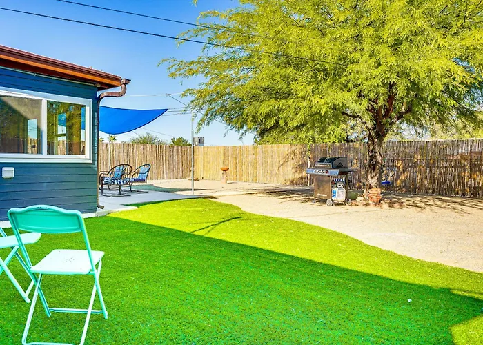 Spacious Yard + Patio: Retreat! *