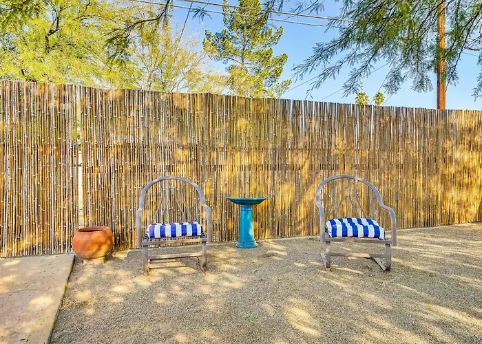 Сasa de vacaciones Spacious Yard + Patio: Retreat! *
